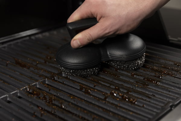 Grillpro Scrubber Brush With Dual SS Scrubbing Pad